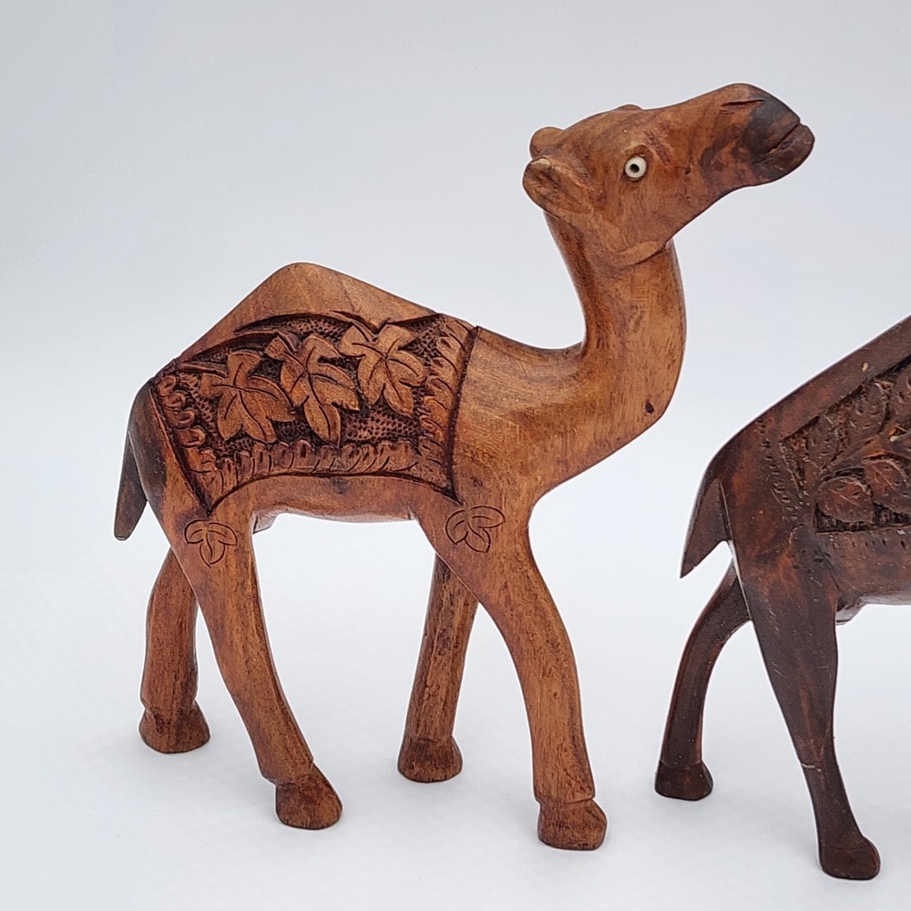 Vintage Hand Carved Standing Wood Camel Sculptures Set Of 3 Bead Eyes Intricate - Picture 12 of 16